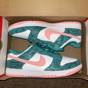 Never Work Nike Dunks!!